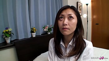 Olgun Japon Üvey Anne, Sansürsüz Jav Pornoda Sikmek Ve İçine Boşalmak İçin Baştan Çıkarıyor
