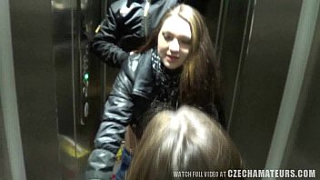 18 Yaşında Amatör Çiftin Ateşli Seks Görüntüleri