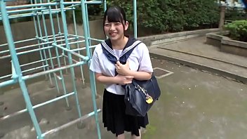 Genç Japon Üniforma Kızı Otelde Sertçe Becerildi