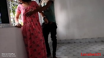 Bengalli Köylü Anne Öğrencisiyle Yatakta Ateşli Seks Yapıyor (localsex31 Resmi Videosu)