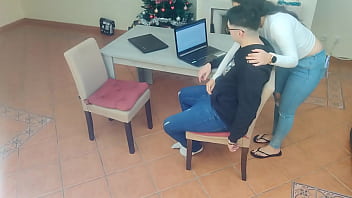 Özel Derslerde Ateşli öğretmen öğrencisini Tahrik Ediyor